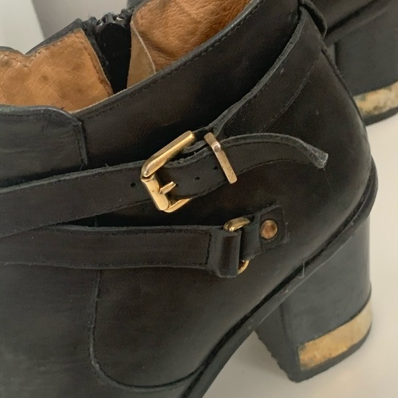 Topshop Black Leather Heeled Ankle Boots With Gold - Picture 15 of 16